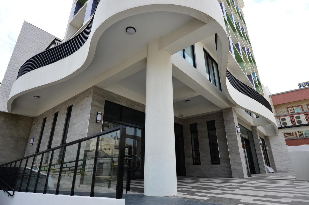 Sky Square Business Travel Hotel Makung Kültér fotó